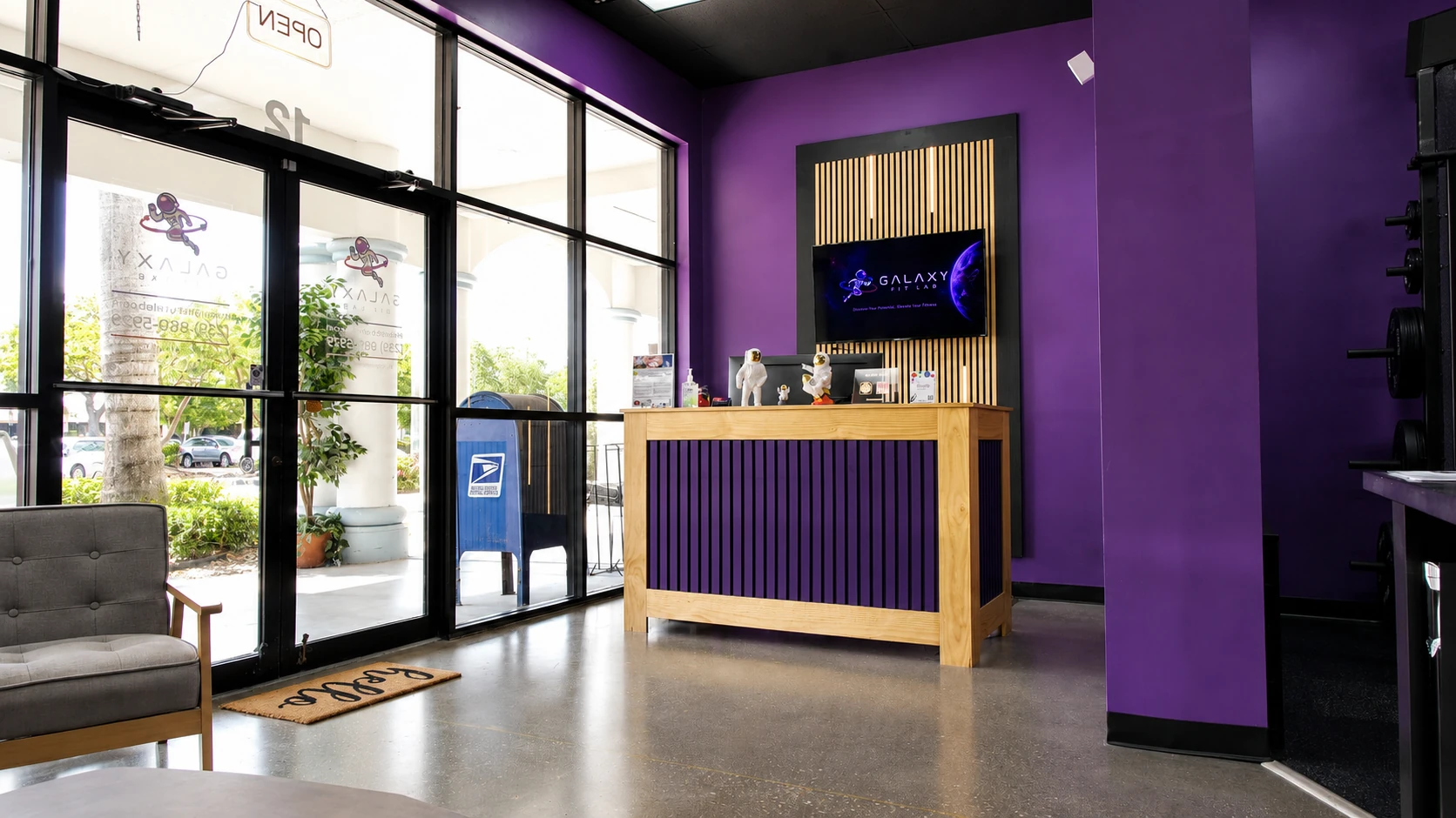 Galaxy Fit Lab front desk and reception area in our North Naples personal training studio